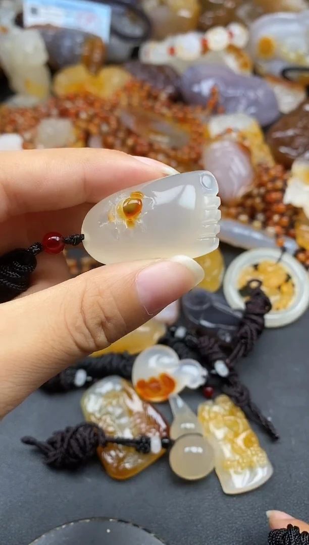 未镶嵌1玛瑙/玉髓丁*花ll