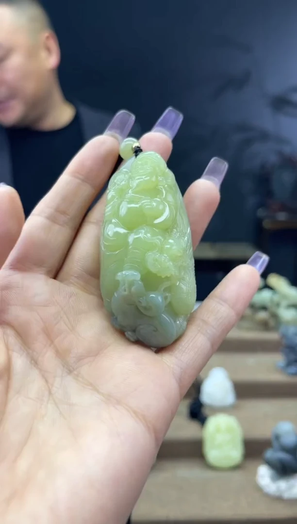 颈饰未镶嵌和田玉1