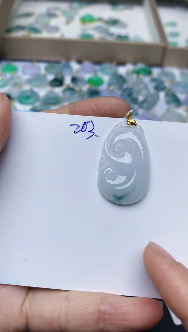 【闪购商品】翡翠颈饰18K金镶嵌天然翡翠A货    1