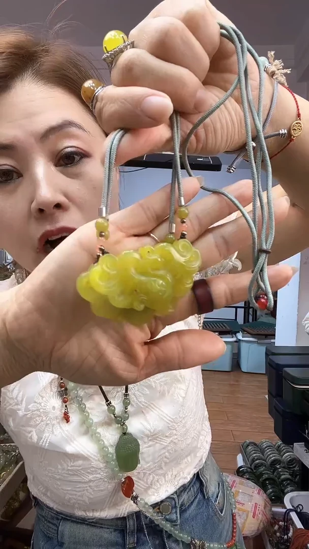 【闪购商品】岫玉吊坠未镶嵌多样性发货其中之一