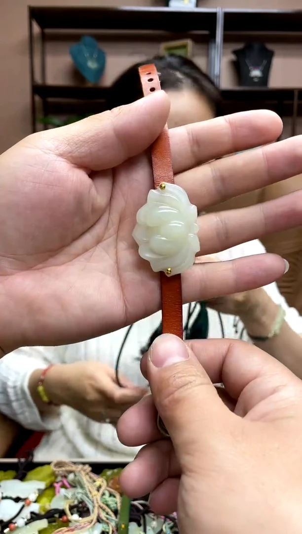 【闪购商品】岫玉吊坠未镶嵌·