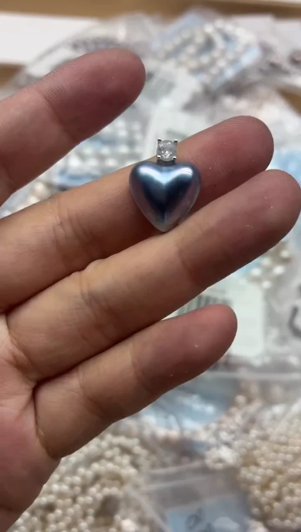 银S925镶嵌吊坠(不含链)拼合珍珠（马贝珠）多样性发其一，非无暇