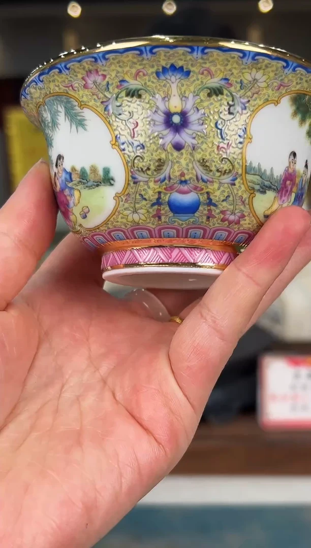 【闪购商品】摆件BZ-01499人物开窗压手杯