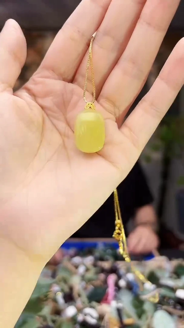 和田玉18K金镶嵌挂件拍一发一多样性发货