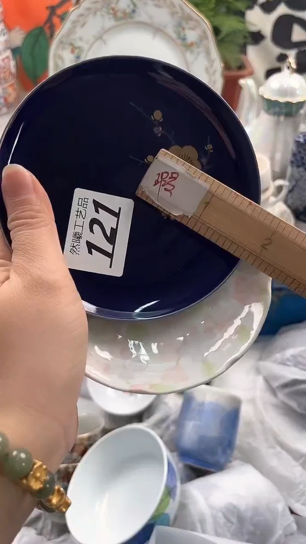 瓷片121