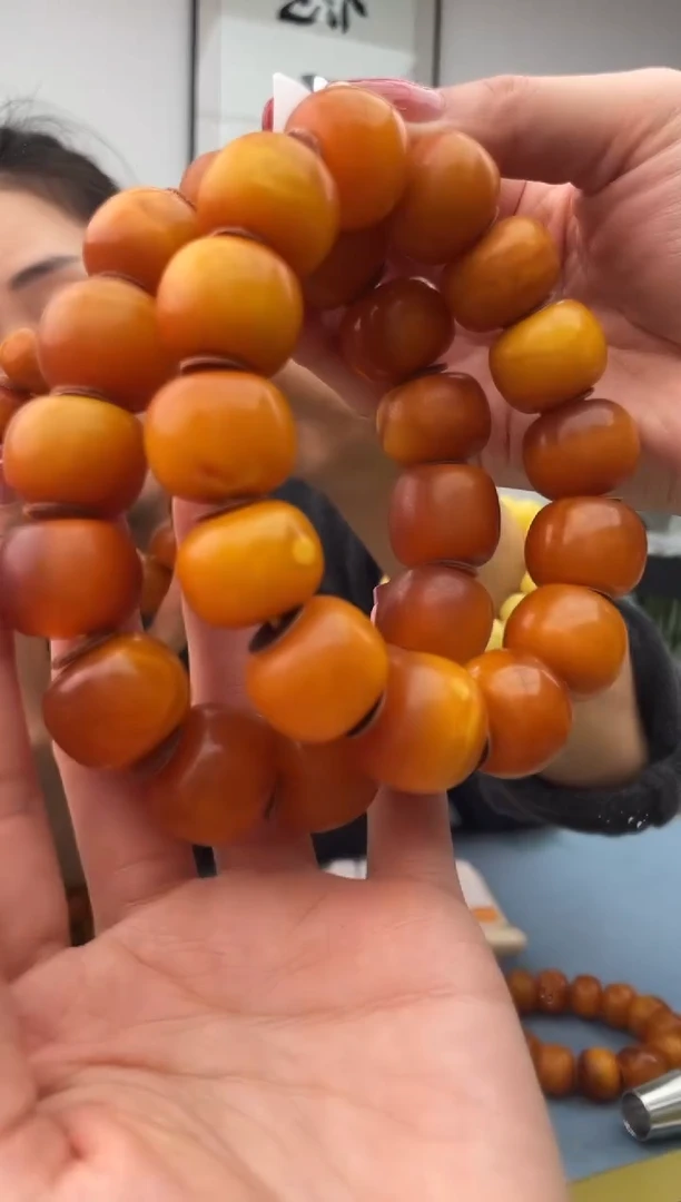 【闪购商品】蜜蜡珠宝奇石未镶嵌假一赔十，多样性发一件0