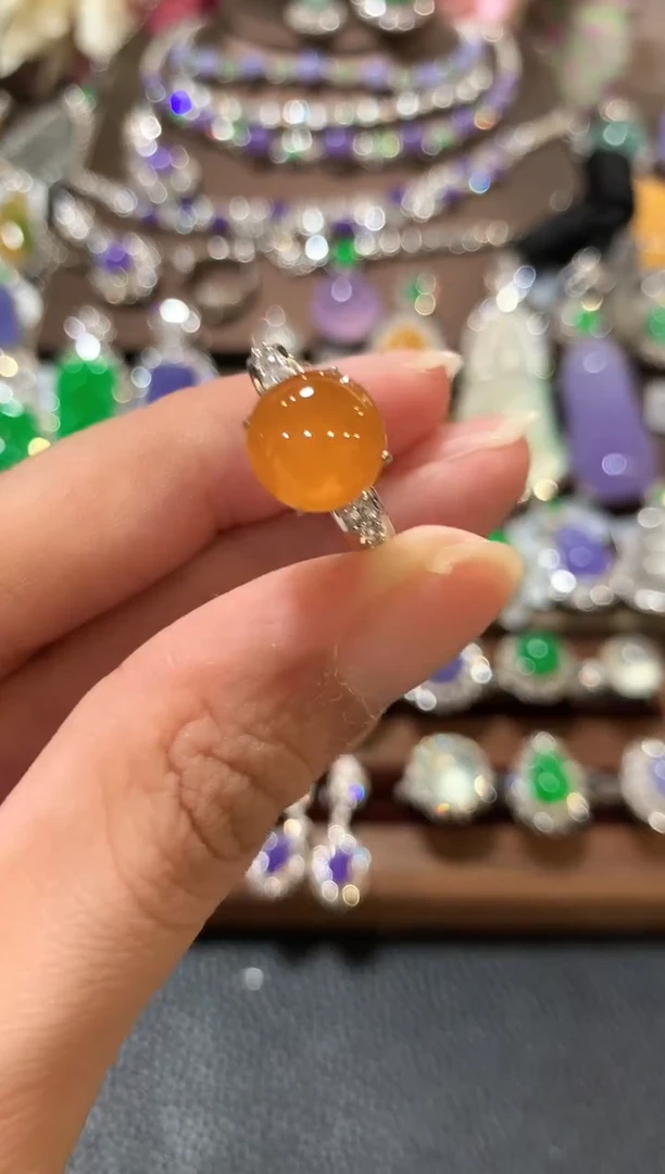 18K金镶嵌戒指翡翠m39