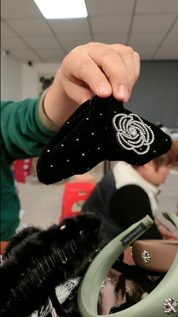 非金属布艺抓夹