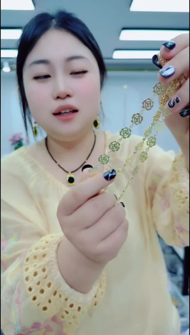 28201山茶花手链