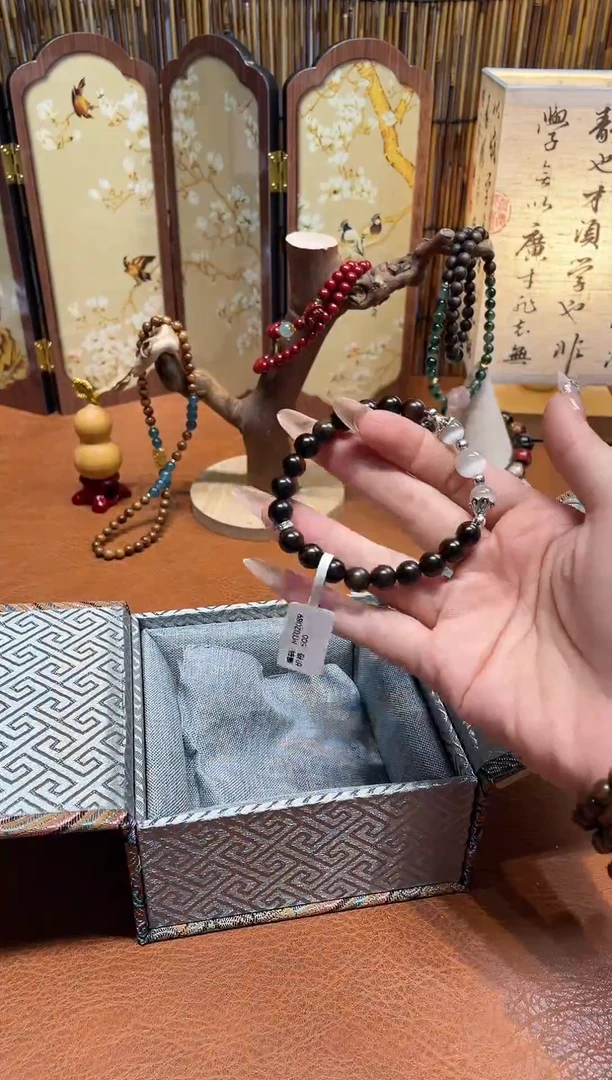非洲檀香手串/手链柒月撤柜闪购链接（多样性发其一）￥