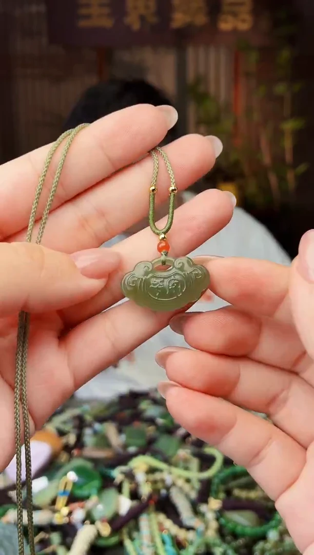 未镶嵌和田玉挂件多样性发货拍一发一