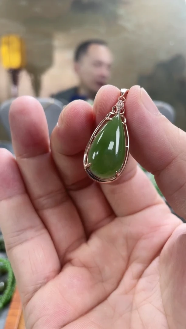 吊坠(不含链)银S925镀金镶嵌和田玉吊坠  银S925镀金镶嵌 和田玉