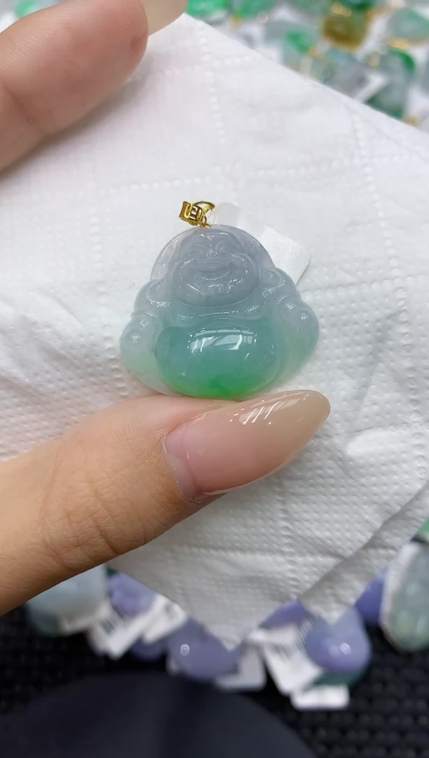 颈饰18K金镶嵌翡翠111111111111