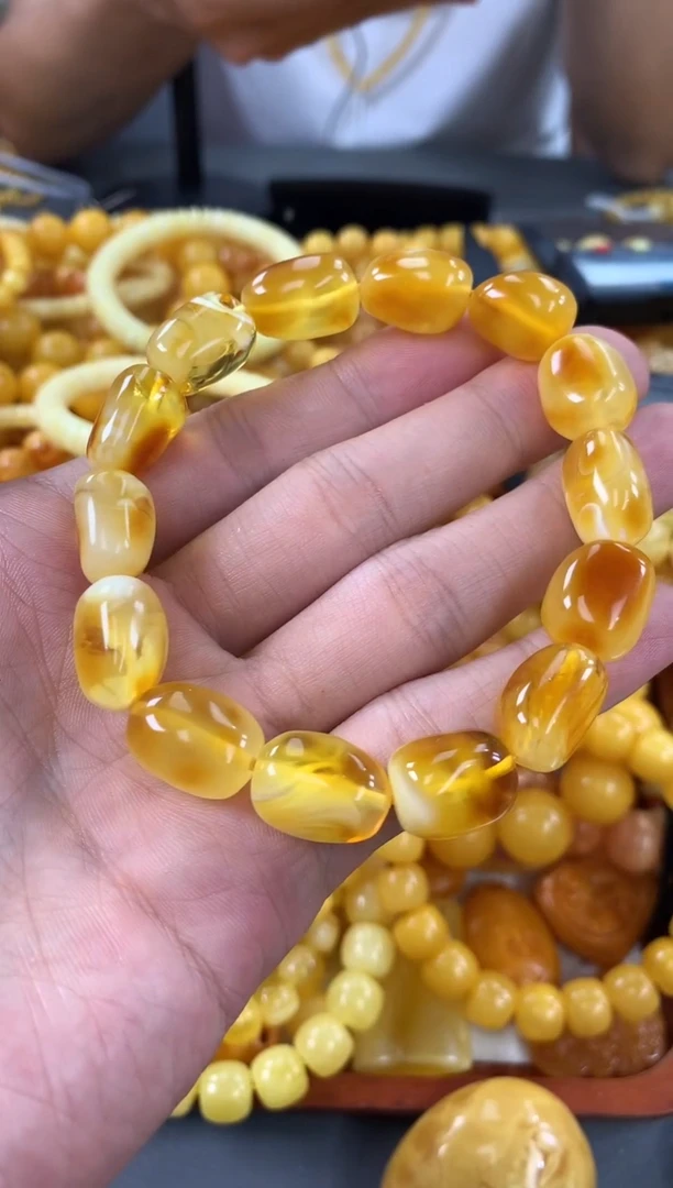 未镶嵌蜜蜡裸石手串