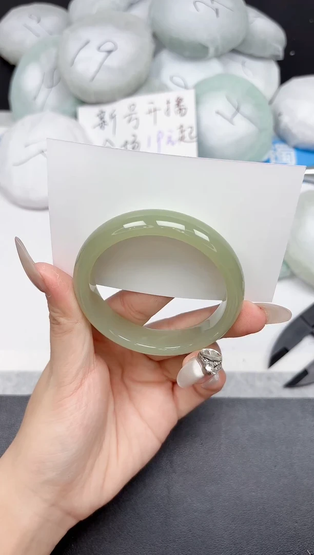 未镶嵌手镯石英质玉303-55-56