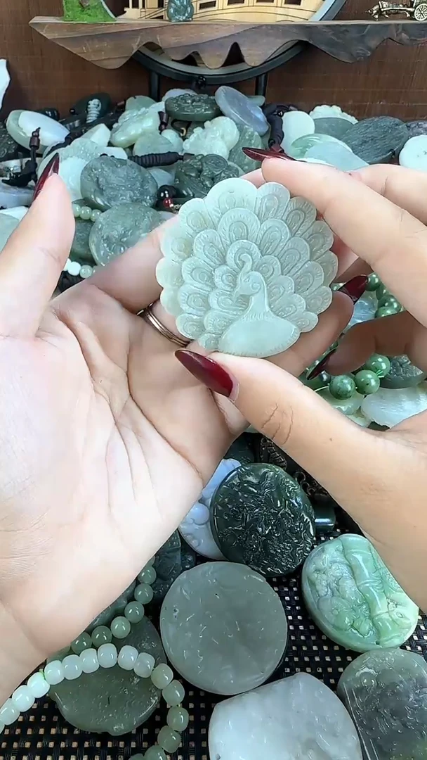 吊坠(不含链)未镶嵌和田玉1