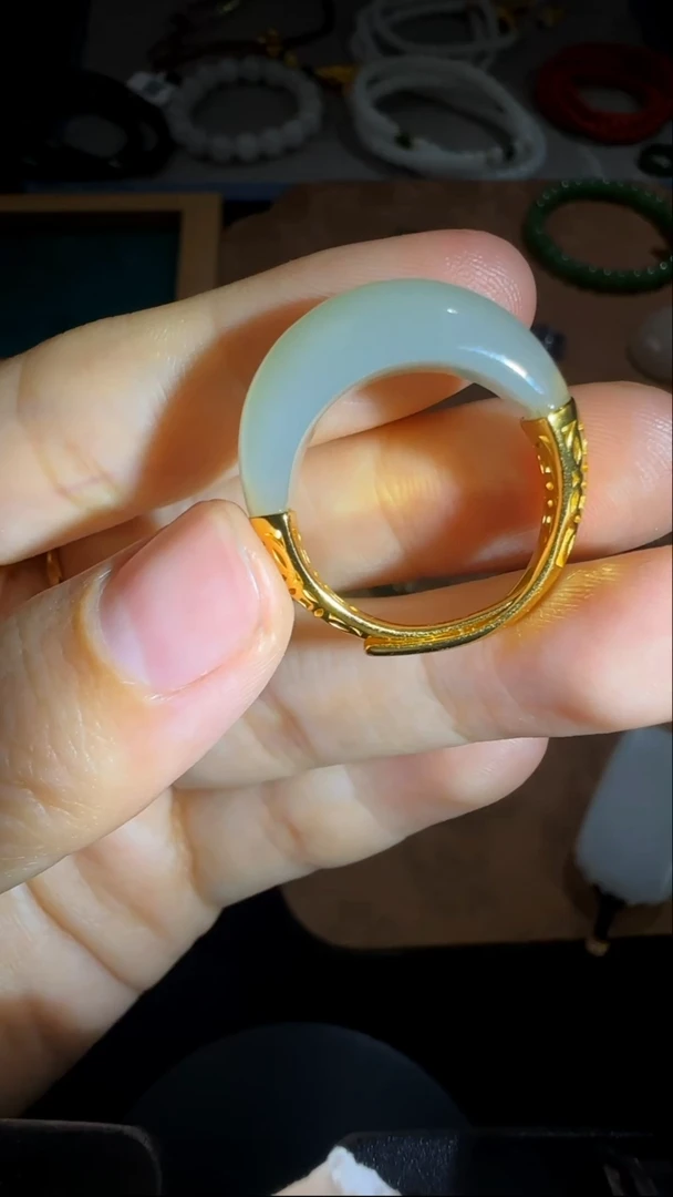 银S925镶嵌戒指和田玉和田玉馒头戒