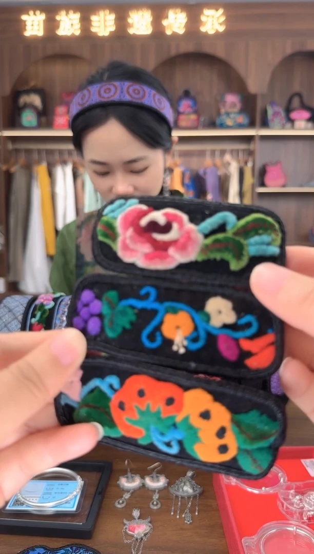 织绣扶光苗绣传承28