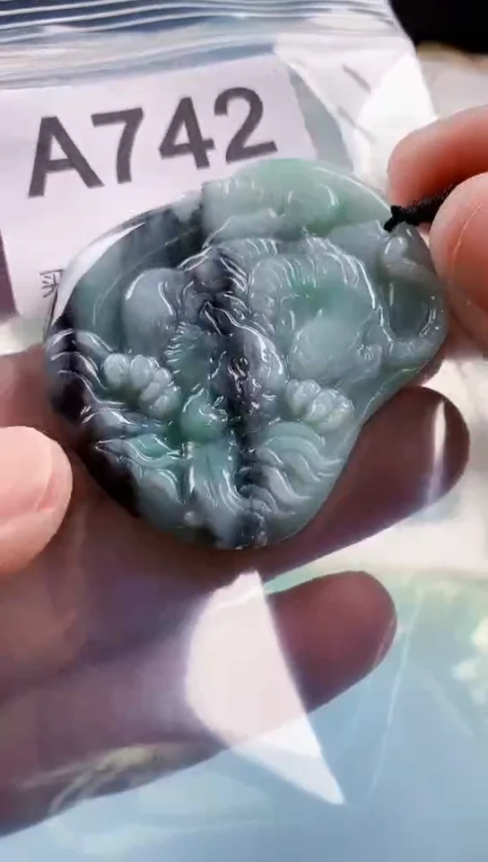 【闪购商品】翡翠挂件未镶嵌天然翡翠吊坠挂件