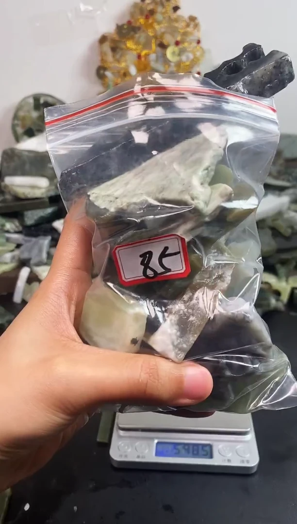 未镶嵌和田玉摆件85