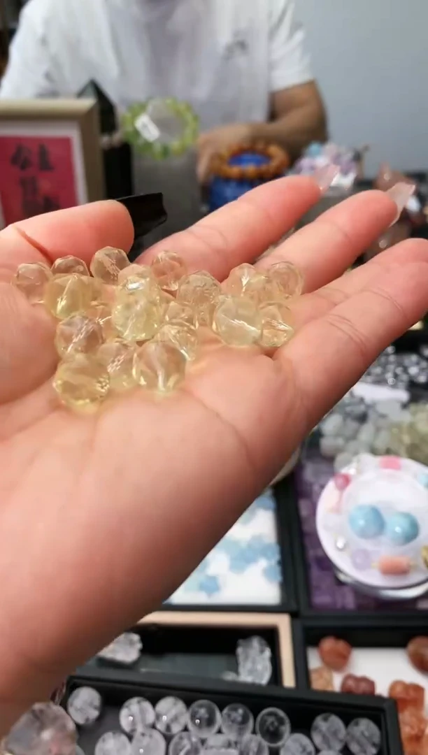 未镶嵌颈饰水晶22a多样性发其一/6.12/1个