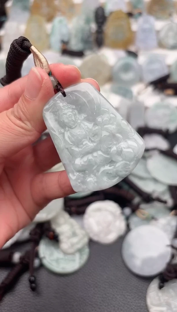 翡翠未镶嵌颈饰天然翡翠吊坠109