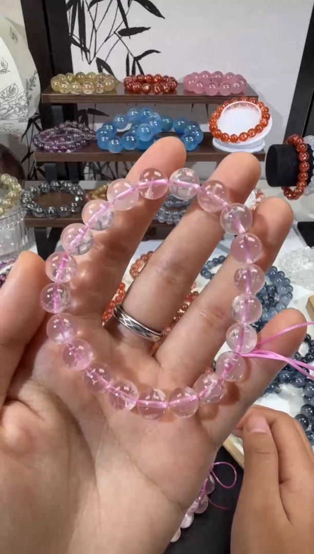 水晶摆件未镶嵌巴西粉雪花幽灵手串