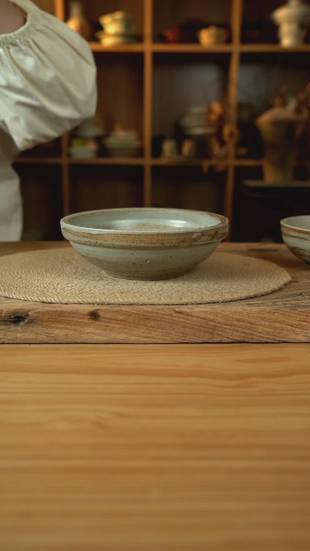 岁月风情系列的8英寸圆口汤钵1个