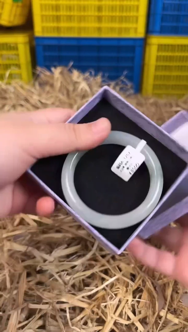 未镶嵌手镯石英质玉编号A-1257