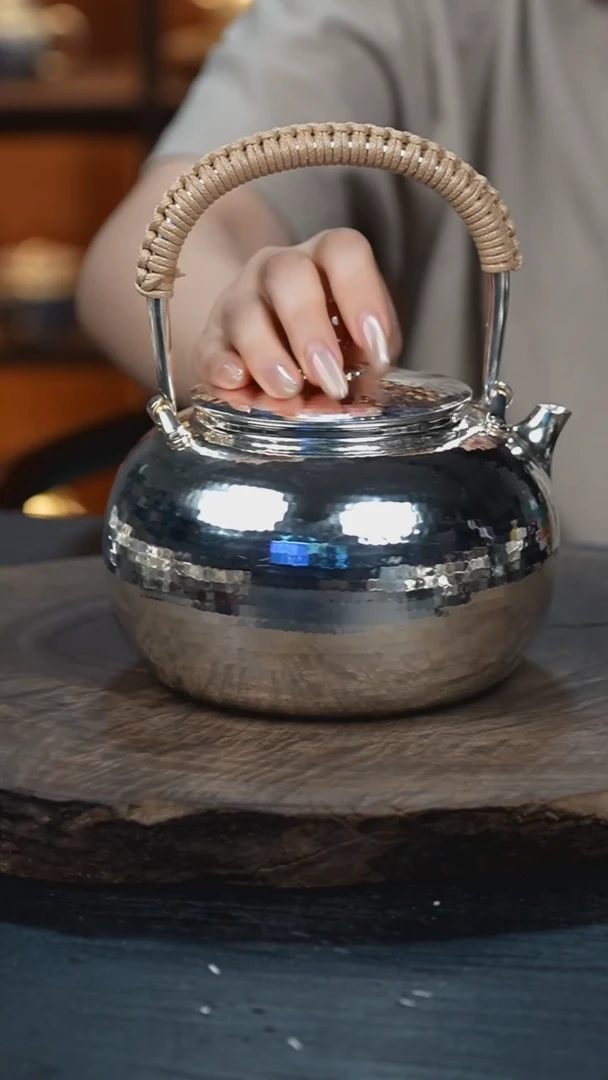 手工锤纹烧水提梁壶