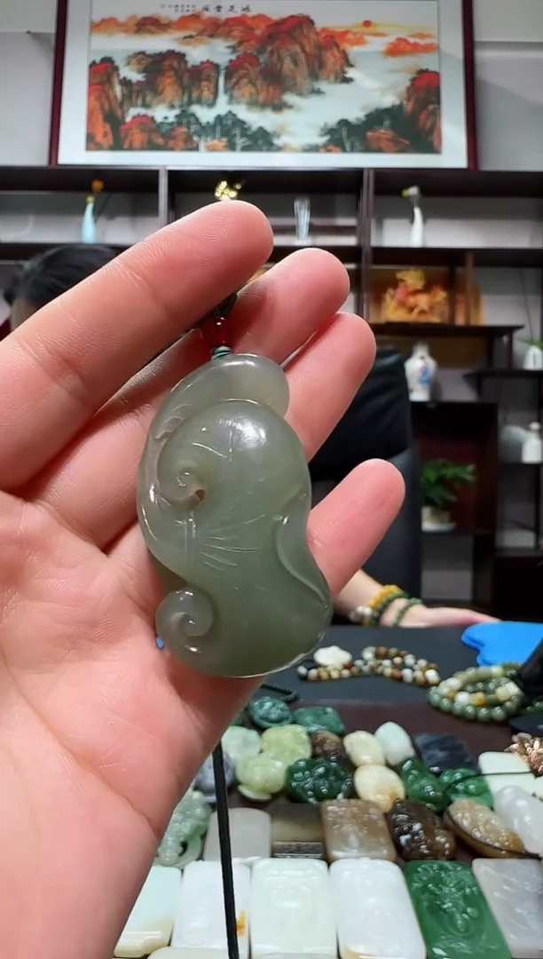 颈饰未镶嵌和田玉