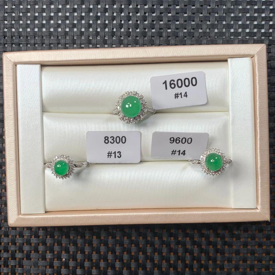 翡翠A货18K金镶嵌戒指多样性发货，发一件603