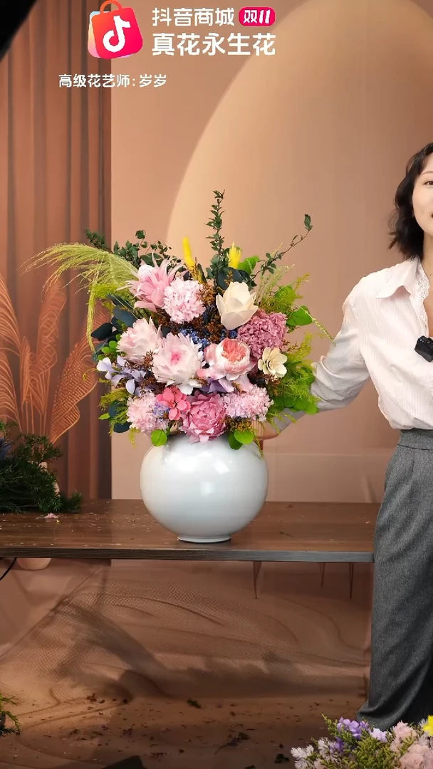 有机玻璃图片款式：花+花瓶一整套