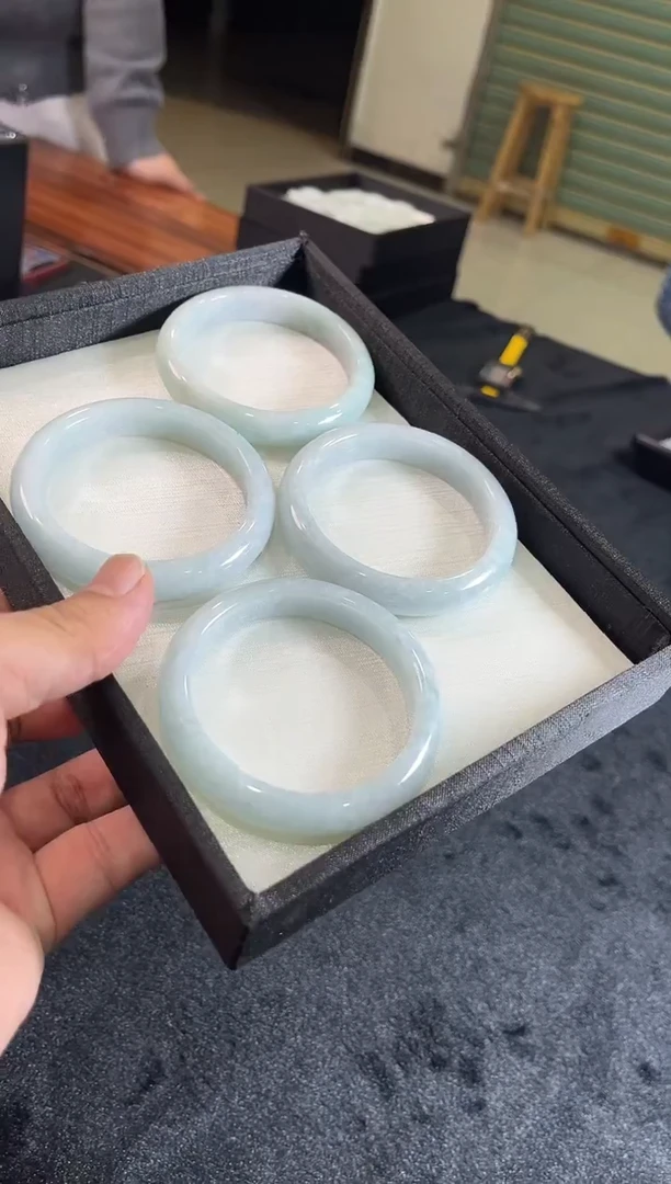 未镶嵌手镯翡翠0193/多样性发一个