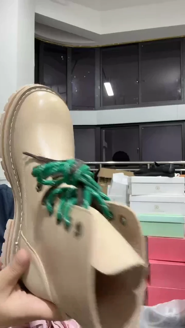 鱼嘴鞋小**志棕色中帮靴子38