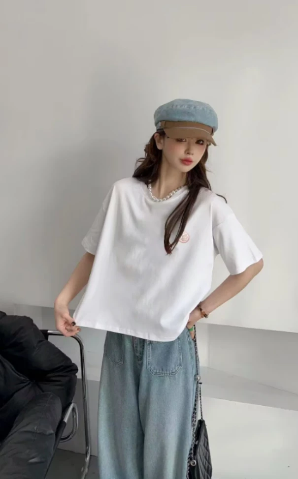 2025女短款宽松棉短袖T恤女圆领休闲简约洋气百搭上衣工厂直销