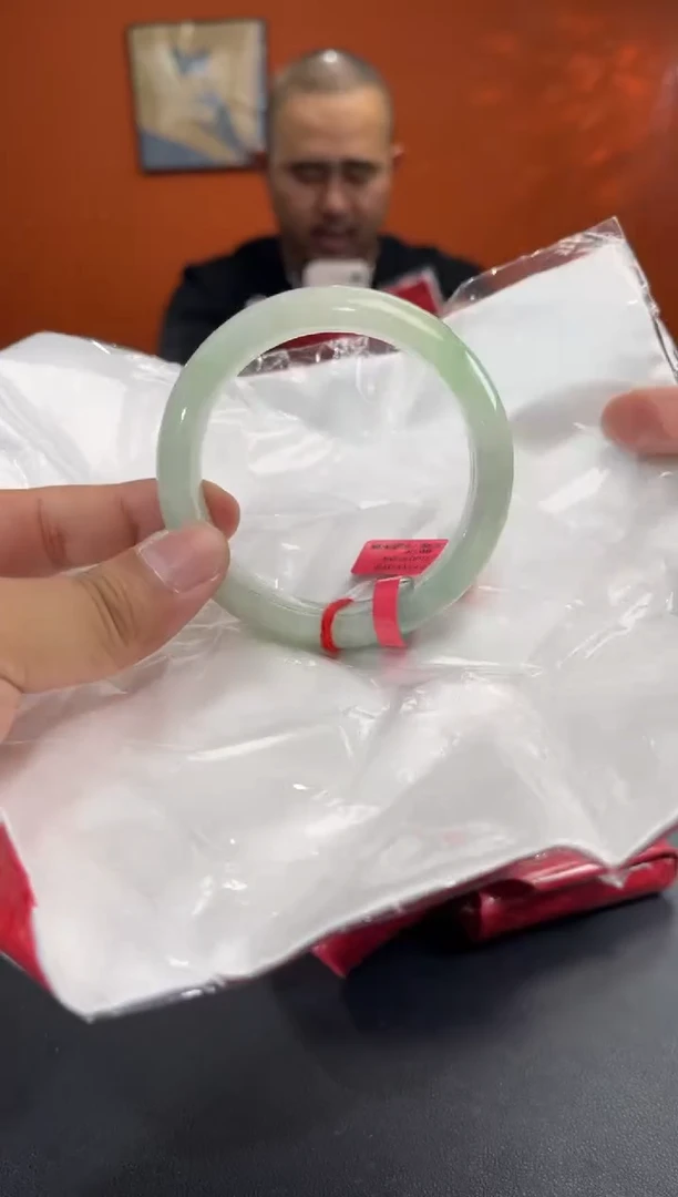 未镶嵌手镯翡翠8