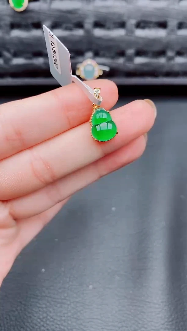 【闪购商品】翡翠颈饰银S925镶嵌天然a货翡翠575