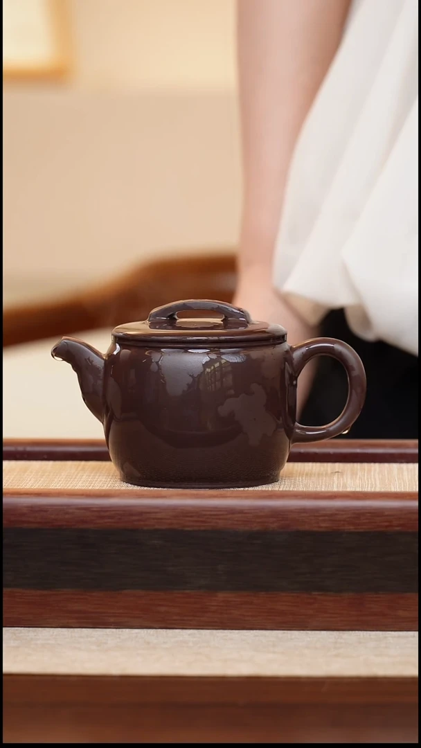 老紫泥汉瓦宜兴手工紫砂壶