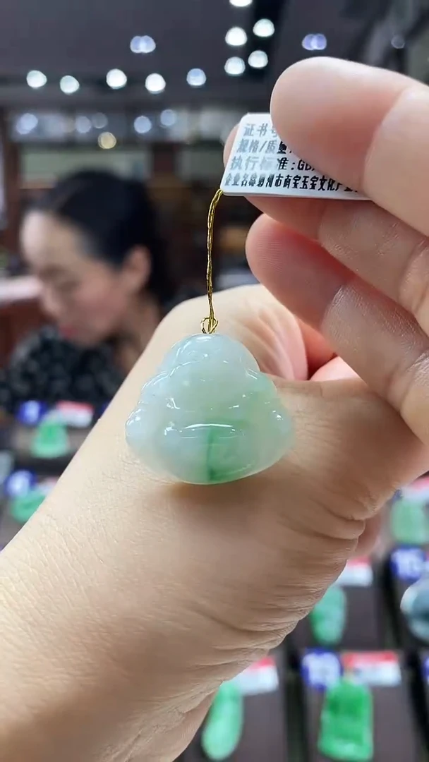 颈饰未镶嵌翡翠佛公