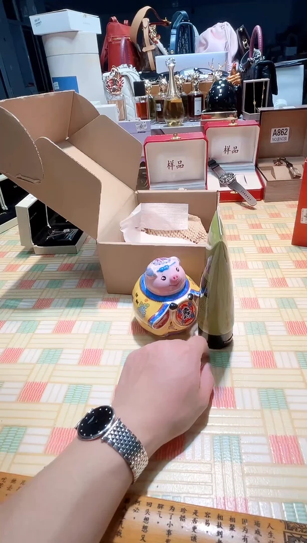 瓷片瓷器 库房到期 全部地板价@@1