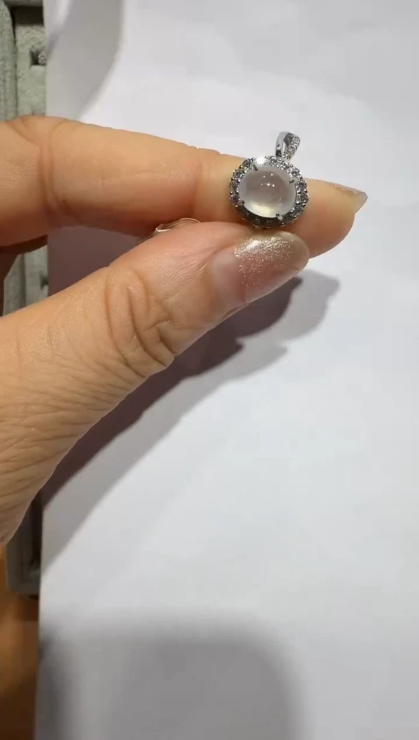 银S925镶嵌戒指翡翠925银镶A货翡翠戒指