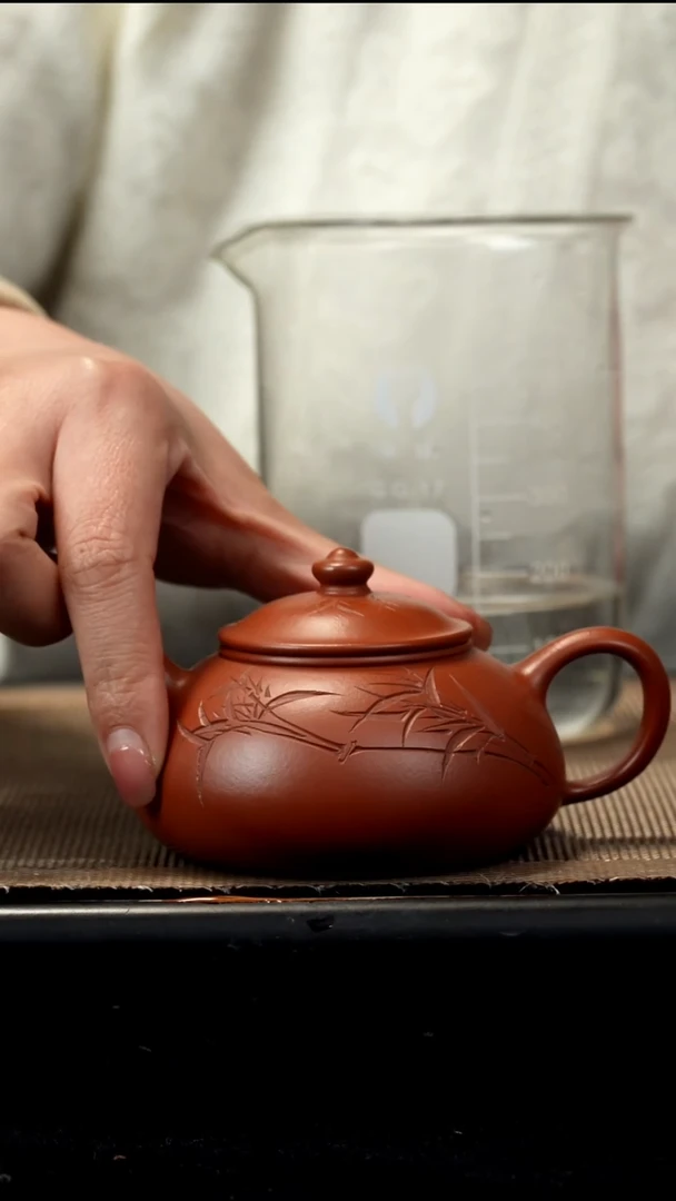 紫砂茶盏紫泥刻绘寒江150CC