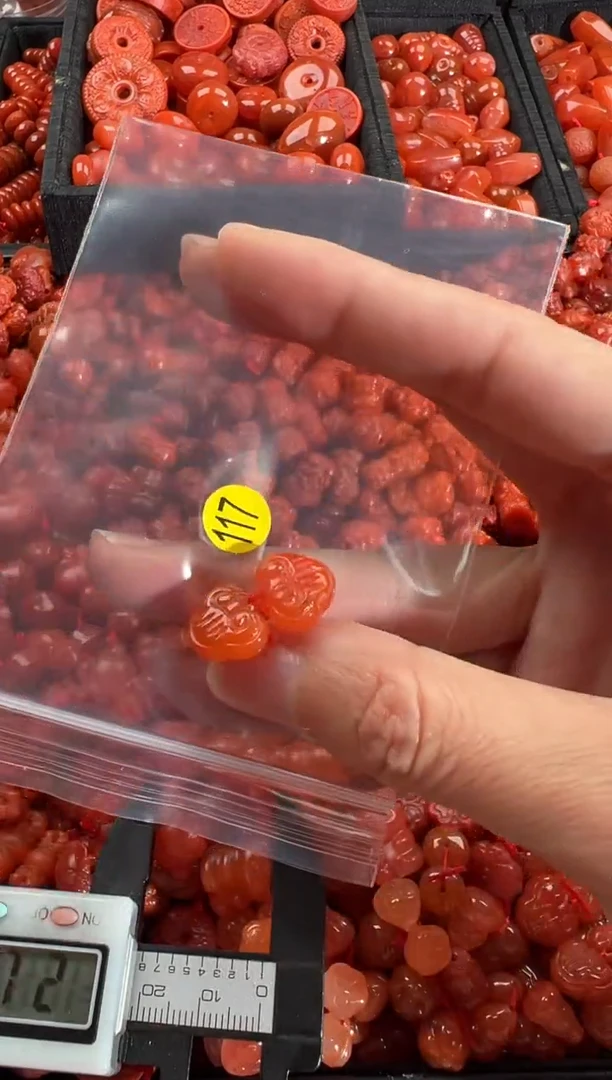 【闪购商品】南红玛瑙颈饰未镶嵌1