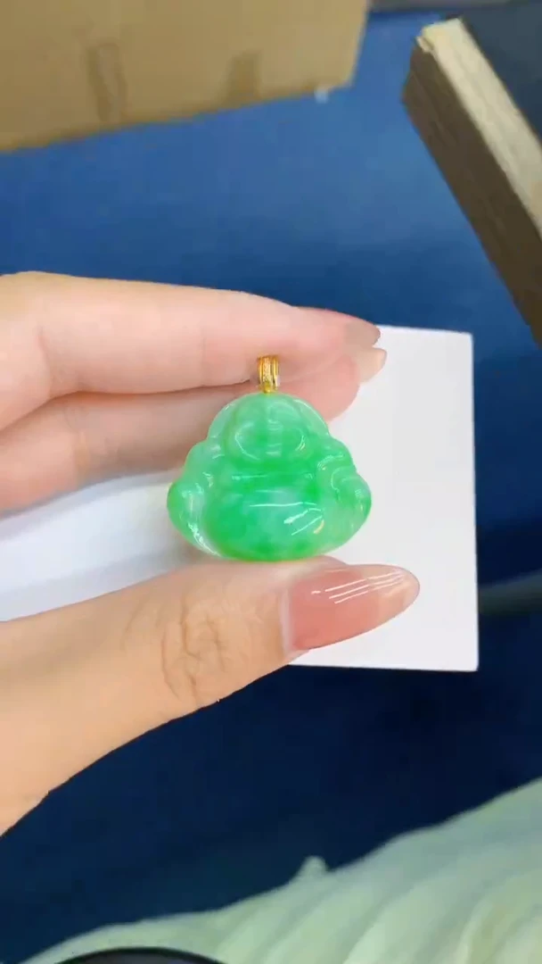 翡翠18K金镶嵌颈饰           1