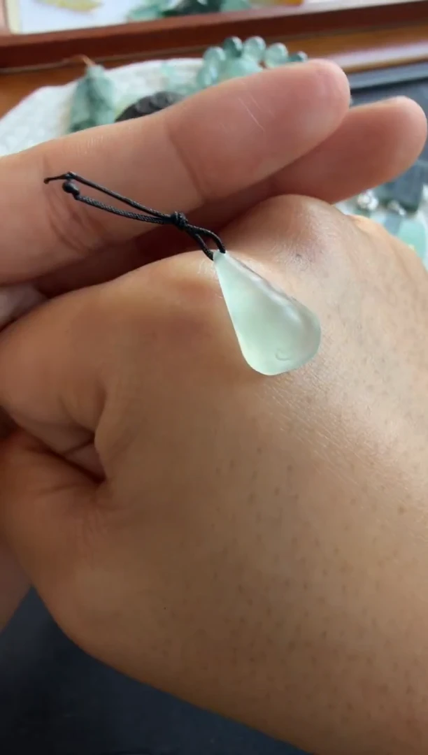 未镶嵌定制翡翠随形