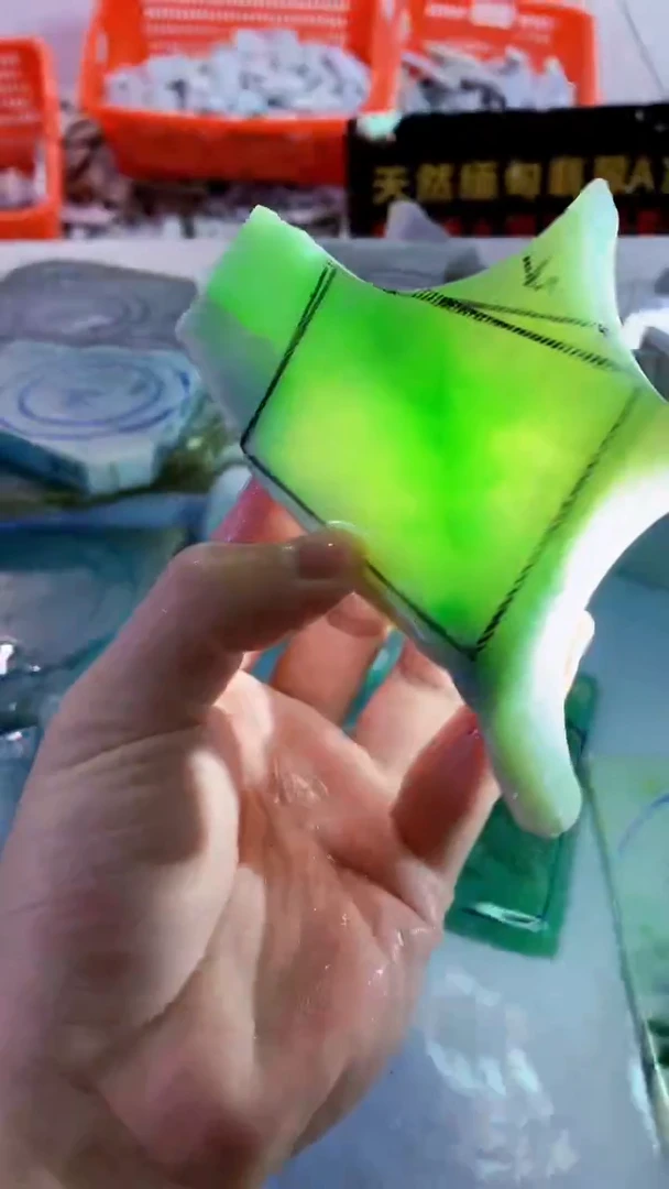 颈饰未镶嵌翡翠缅甸A货翡翠316