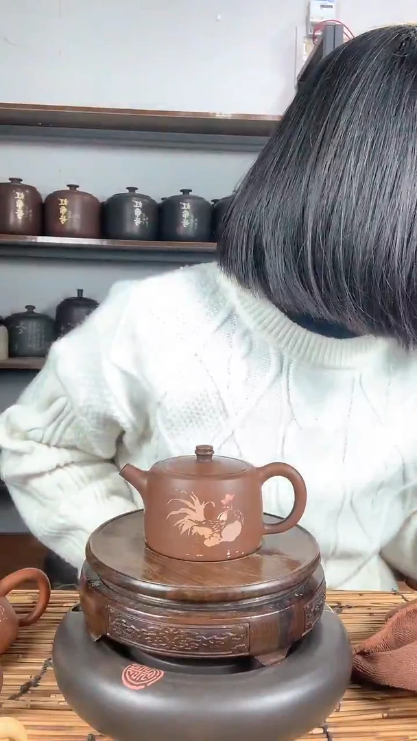 【闪购商品】罐微瑕手工彩填壶