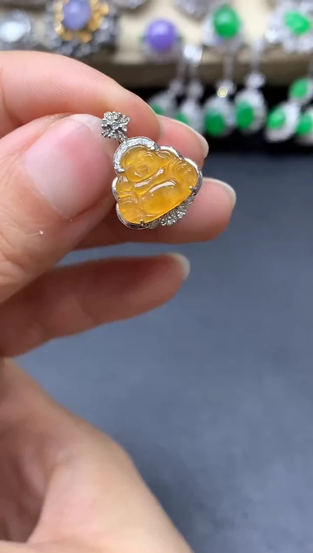 颈饰18K金镶嵌翡翠256-中国好珍宝