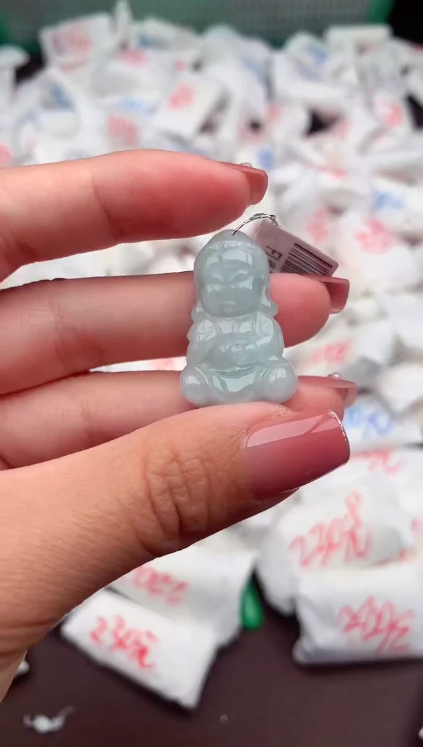 【闪购商品】翡翠挂件未镶嵌一